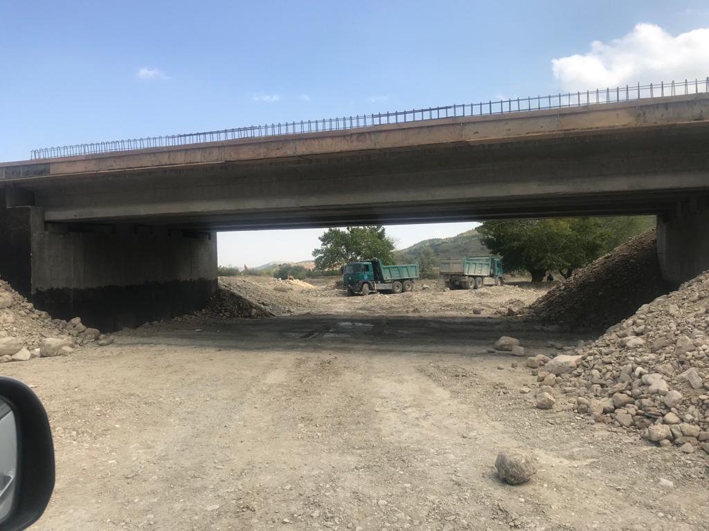 Quba-Qonaqkənd yolu körpü tikintisi